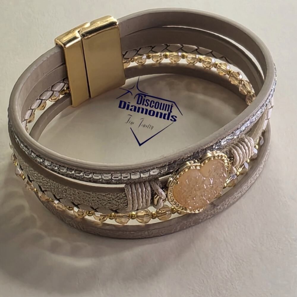 Elegant Gold and Beige Heart Cuff Bracelet - Picture 5 of 8